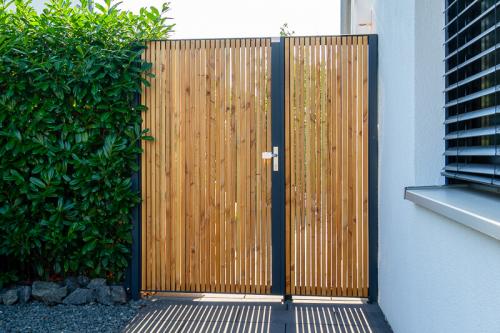 Metallbau Möhring Gifhorn Zaunbau, Treppen und Überdachungen